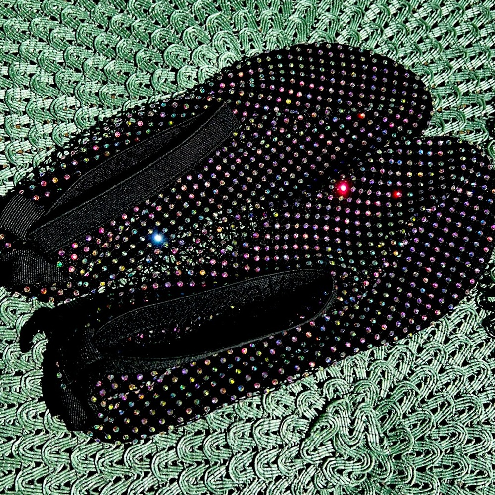 New size 40 women’s Rhinestone mesh sock shoes. Fits size 8.5-9 medium.